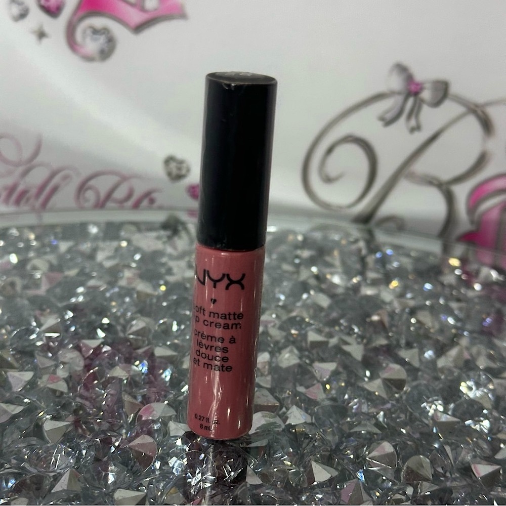 NYX soft matte lip cream SMLC 03 pink nude blush brand new sealed lip stick